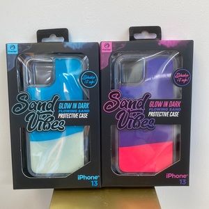 (2) Premier SAND VIBES Glow In Dark iPhone 13 case BL/PK